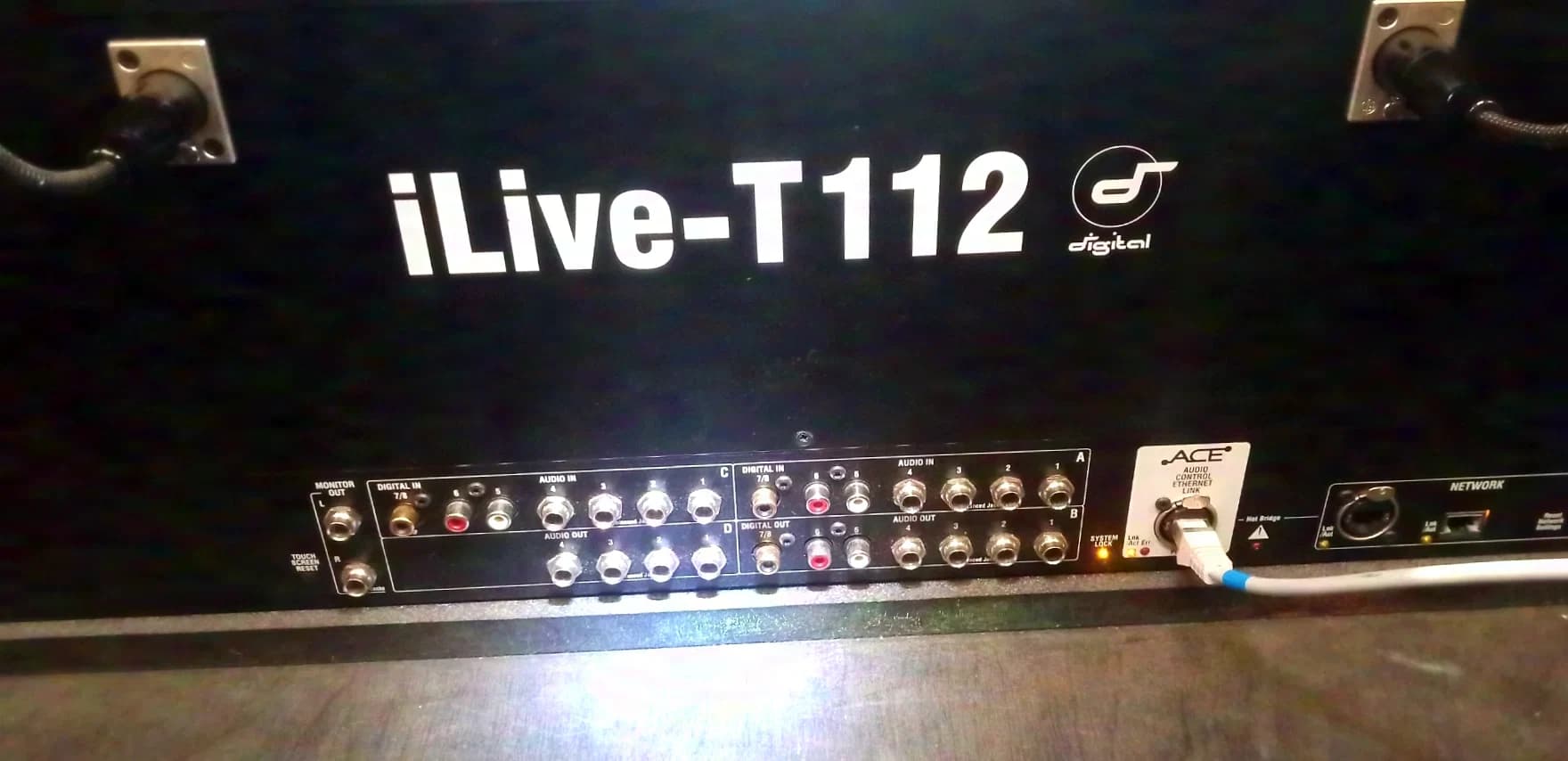 Allen & Heath iLive-T112 + Stagebox IDR 48