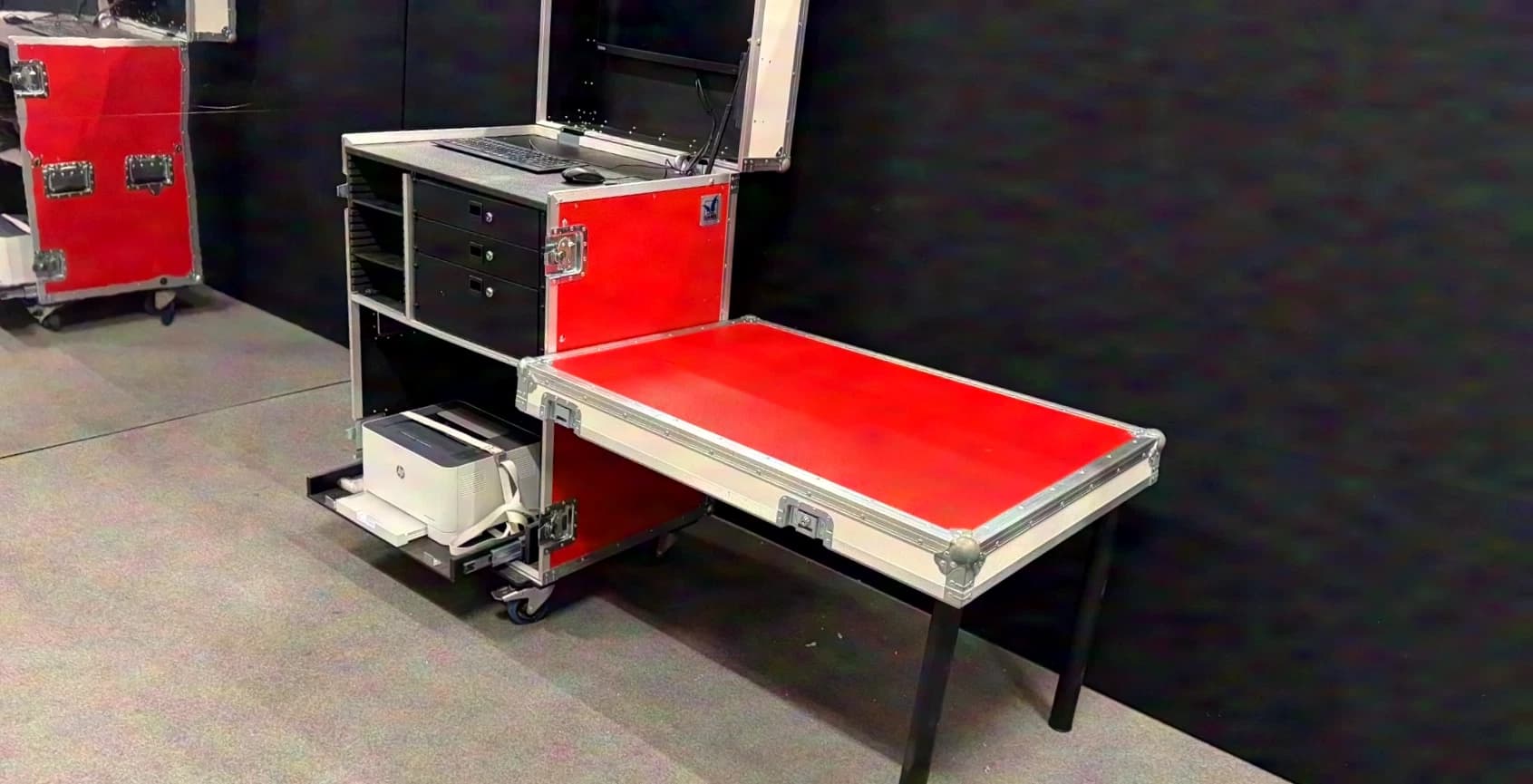 Amptown Cases Production Office Rack