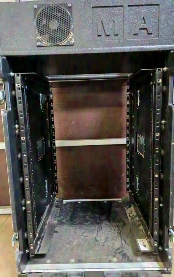 Amptown Dreitüriges Dimmer-Rack-Case, ggf. auch Toolcase