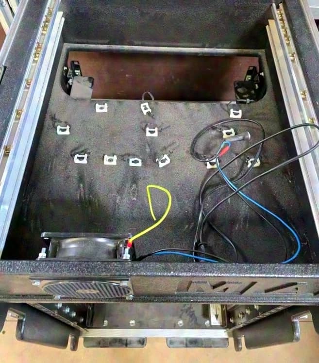 Amptown Dreitüriges Dimmer-Rack-Case, ggf. auch Toolcase