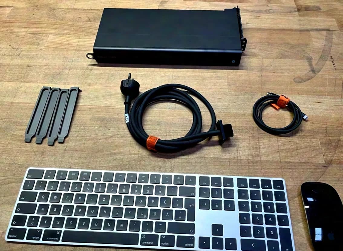 Apple Mac Pro Rack 7.1 (2019) 16C Xeon 3.2GHz, 48GB Ram, 2TB SSD, Afterburner