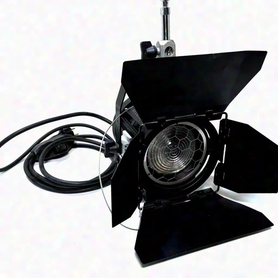Arri | Junior 650 PLUS Fresnel 650W M/O