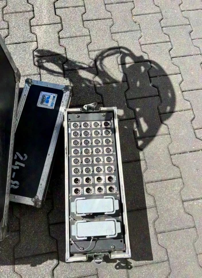 Audio Multicore 24/8 – 60 m inkl. Case, Stagebox & Monitor-Split