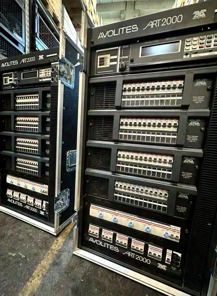 Avolites ART2000t Feststromverteiler 24 und 48 Kanal