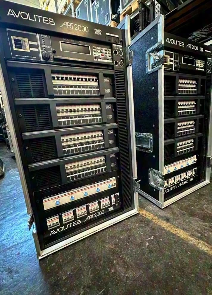Avolites ART2000t Feststromverteiler 24 und 48 Kanal