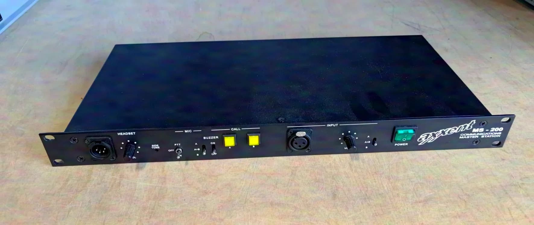 Axxent Intercom SET - MS-200 Master Station, BP-100 Belt Pack, LP-100 LED Signalleuchte, D-800E Pro Hörsprechgarnitur