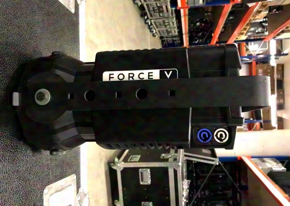 BB&S Force V 3200K LED-Profiler kompatibel mit ETC-Aufsätzen