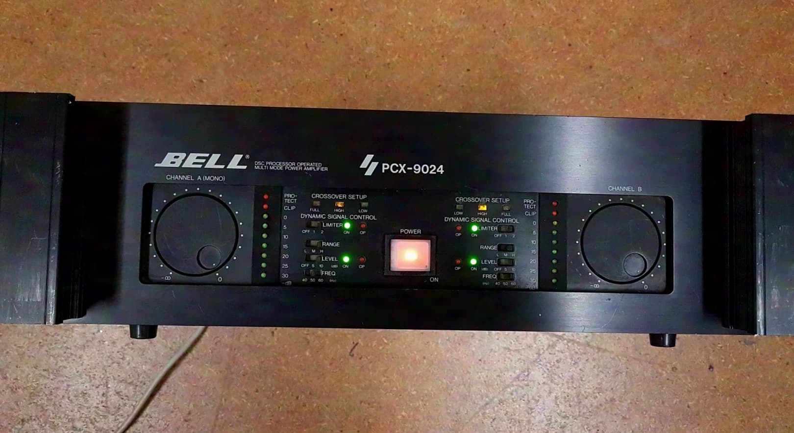 BELL Audio PCX-9024 Prozessor-Endstufe 2 x 650 Watt