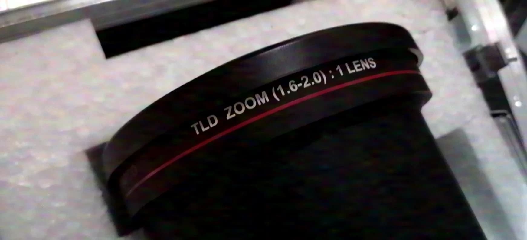 Barco 1,6-2,0:1 TLD HB Standard