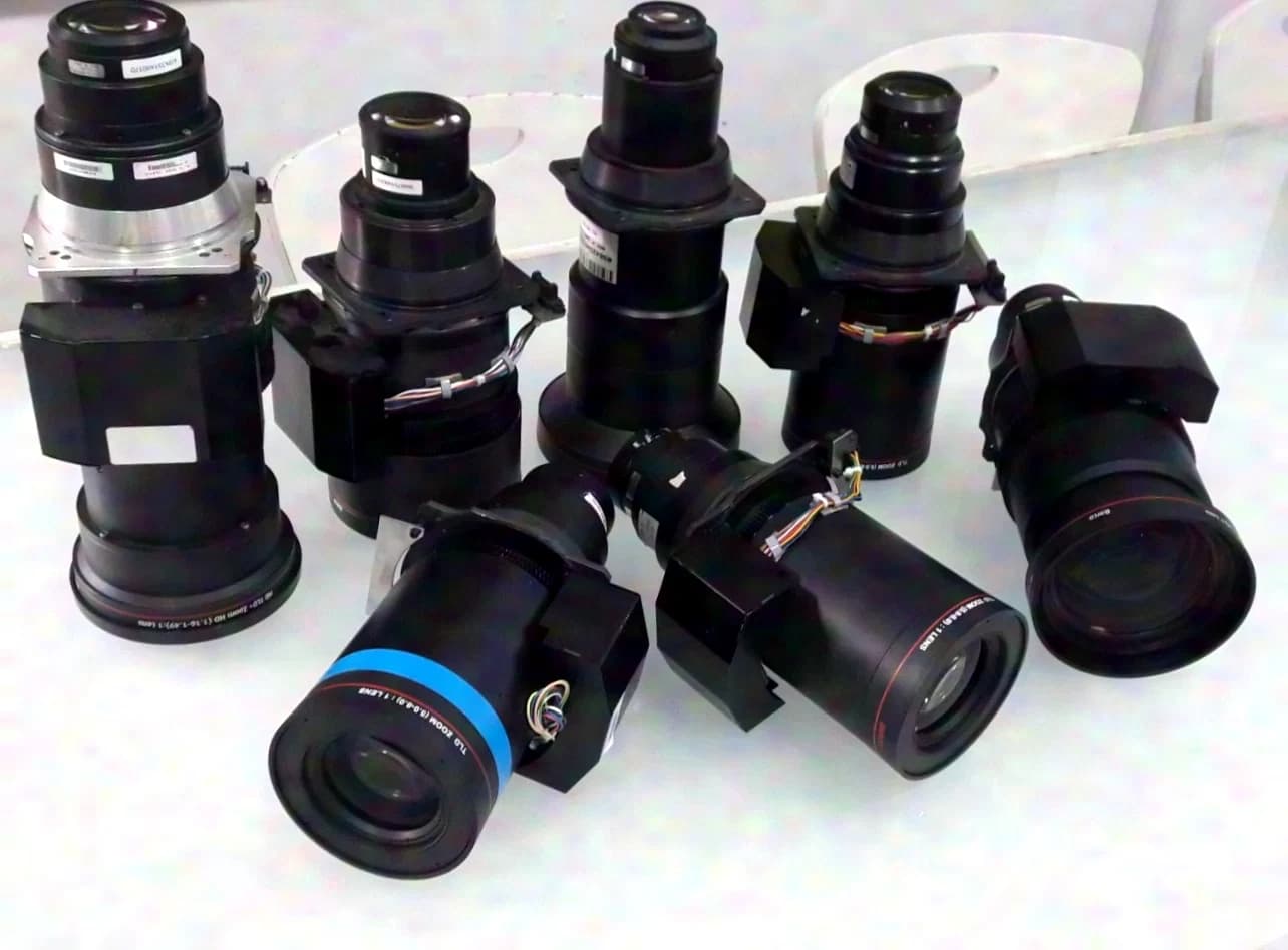 Barco TLD+ (0.73:1)