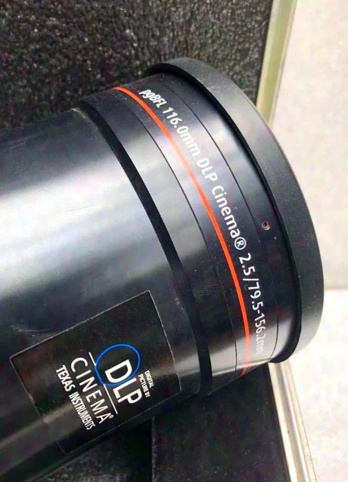 Barco XLD Lens 2.8-5.5 HD2K