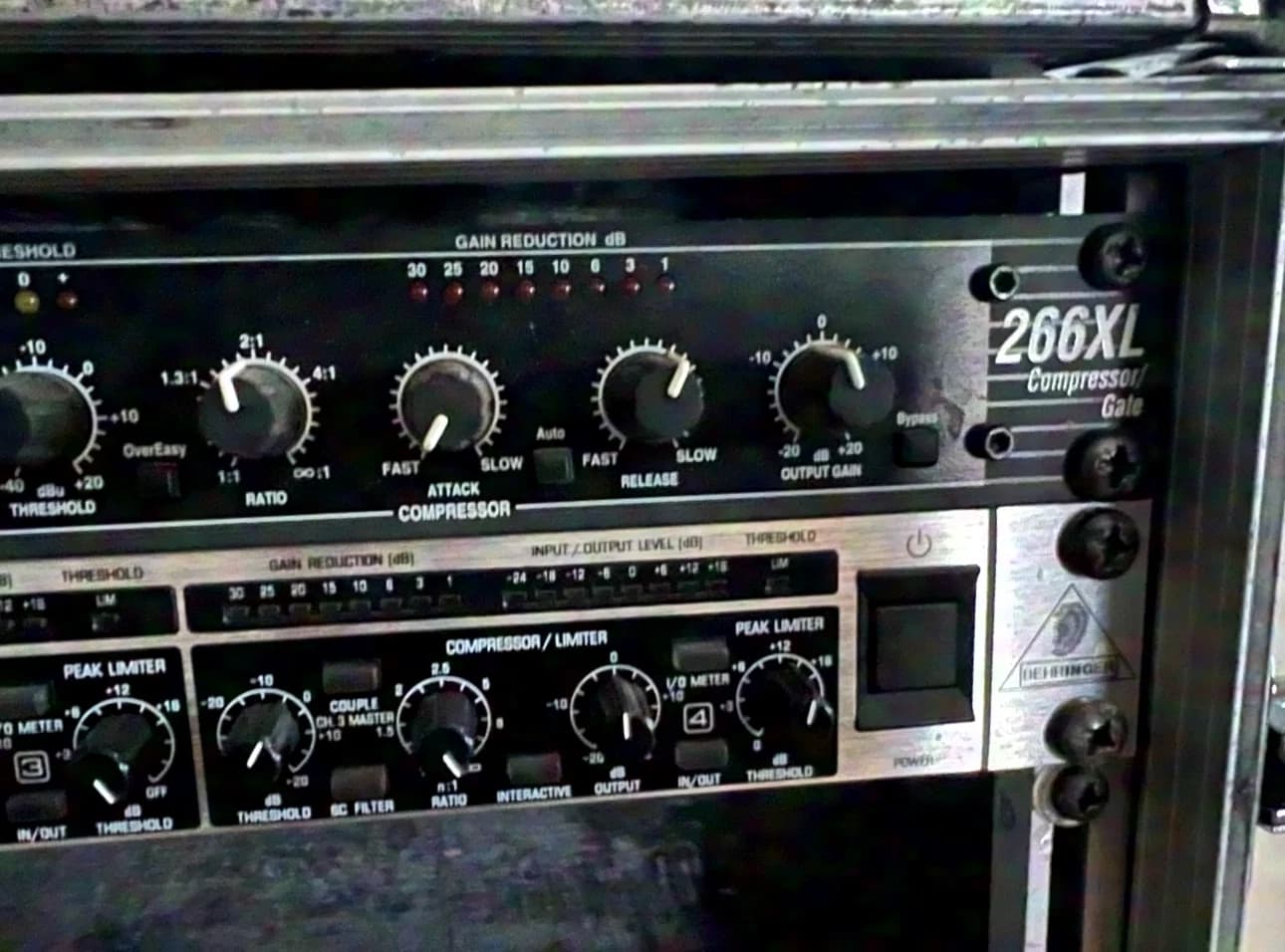 Behringer Multicom Pro MDX 4400