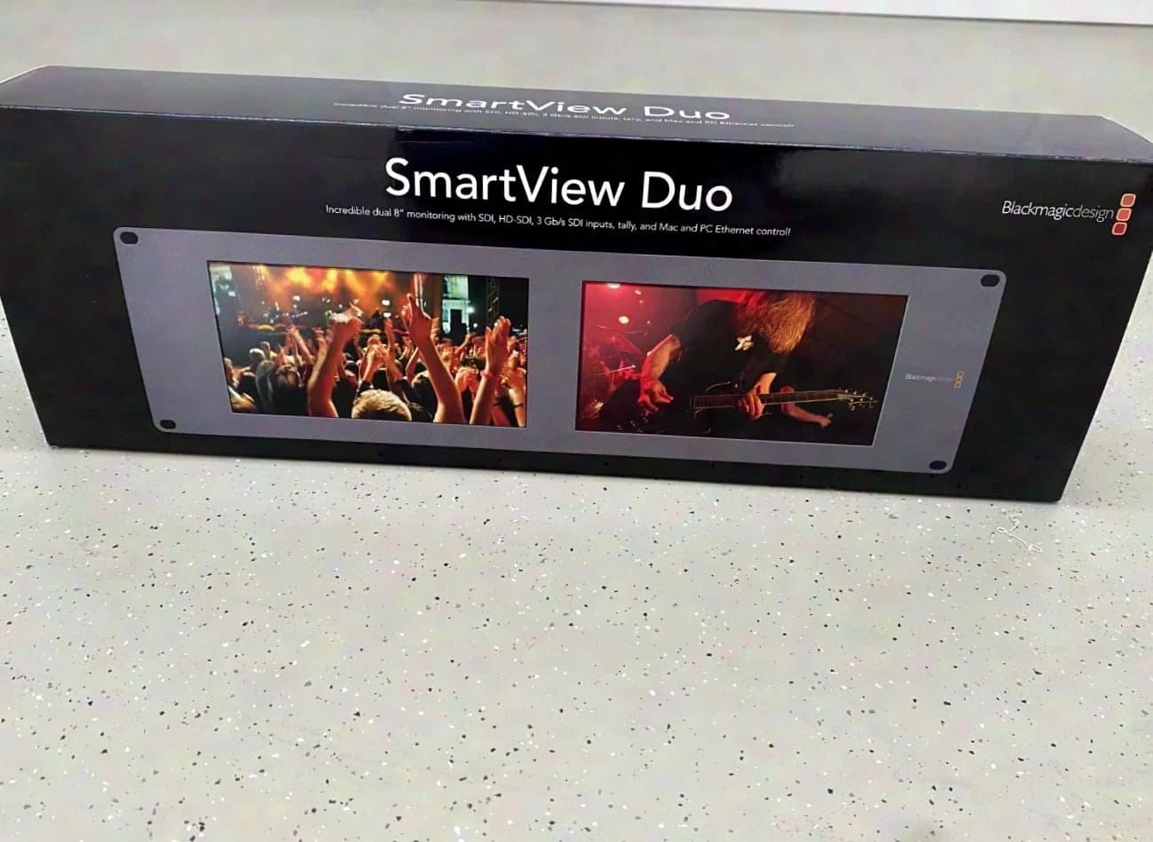 Blackmagic Design SmartView Duo HD – Dual 8" SDI Rack-Monitor (3 HE)