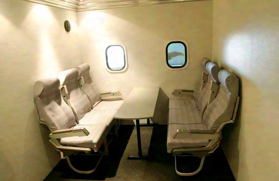 Bühne Truckauflieger ohne Zugmaschine Showtruck Bühne Bühnenauflieger