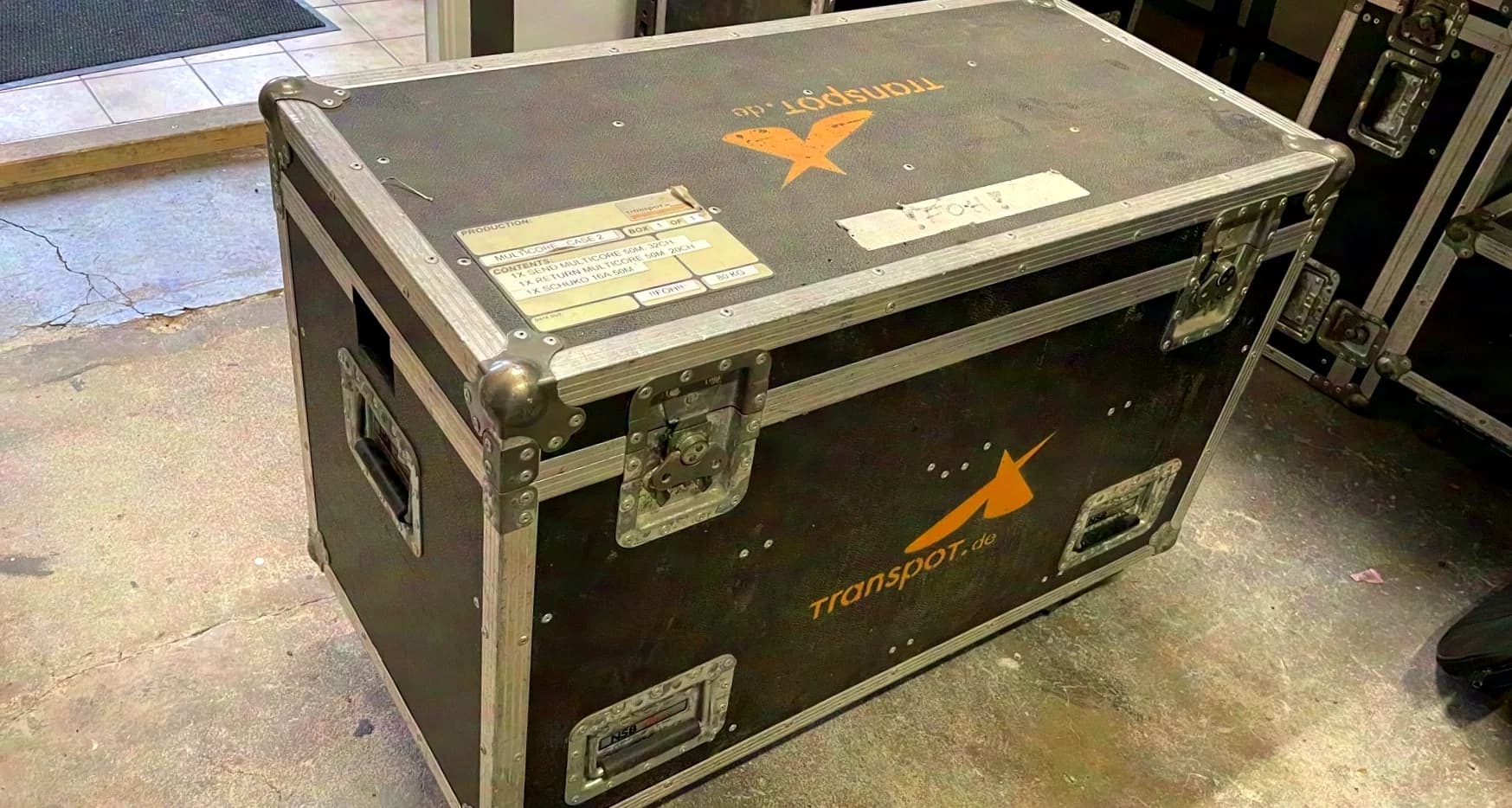 CAE Stagebox 32/12 mit 50m Multicore Harting HAN-64B, HAN-40B und Pult-Spliss Splitt CPA Amptown
