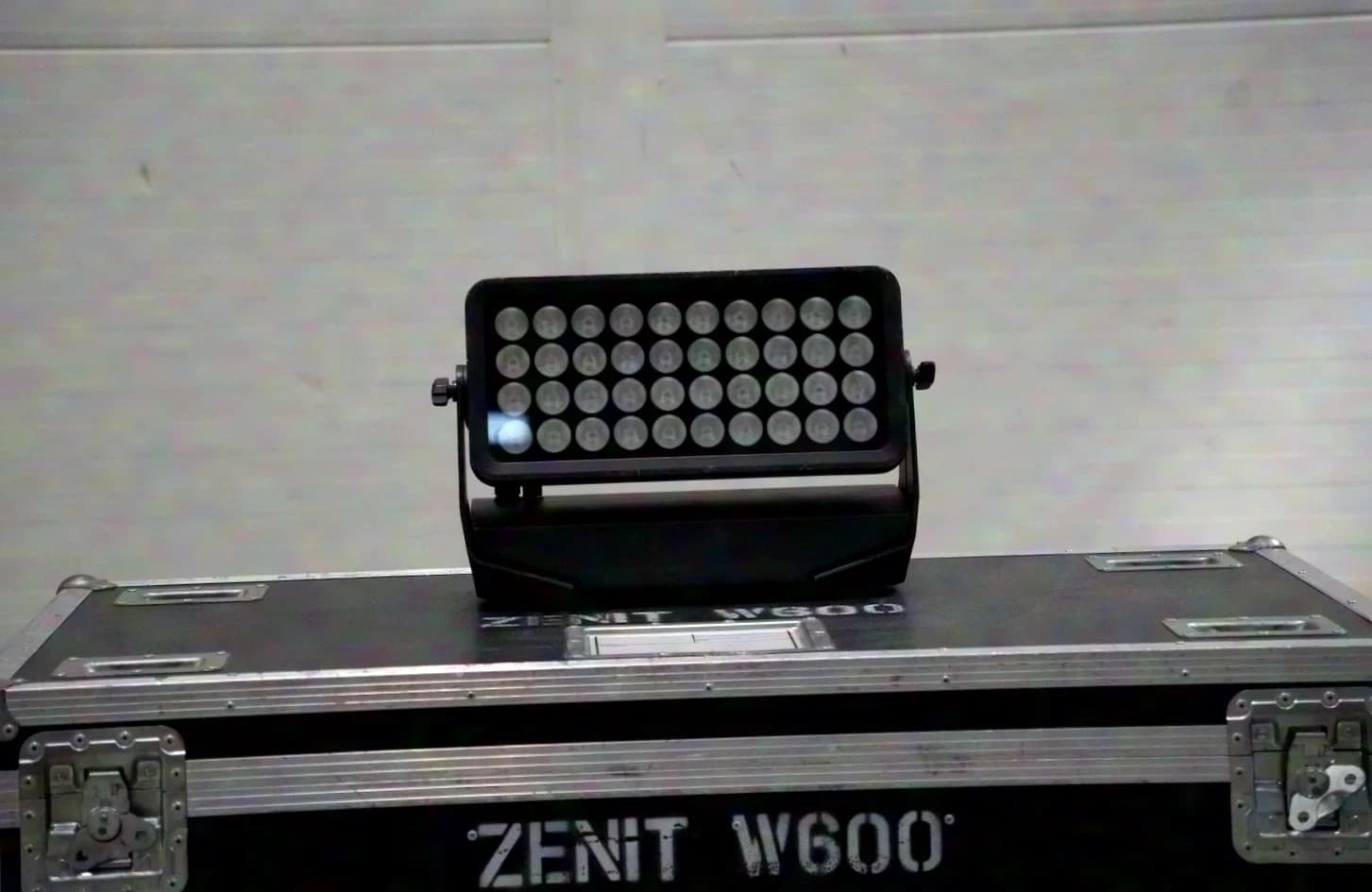Cameo Zenit W600