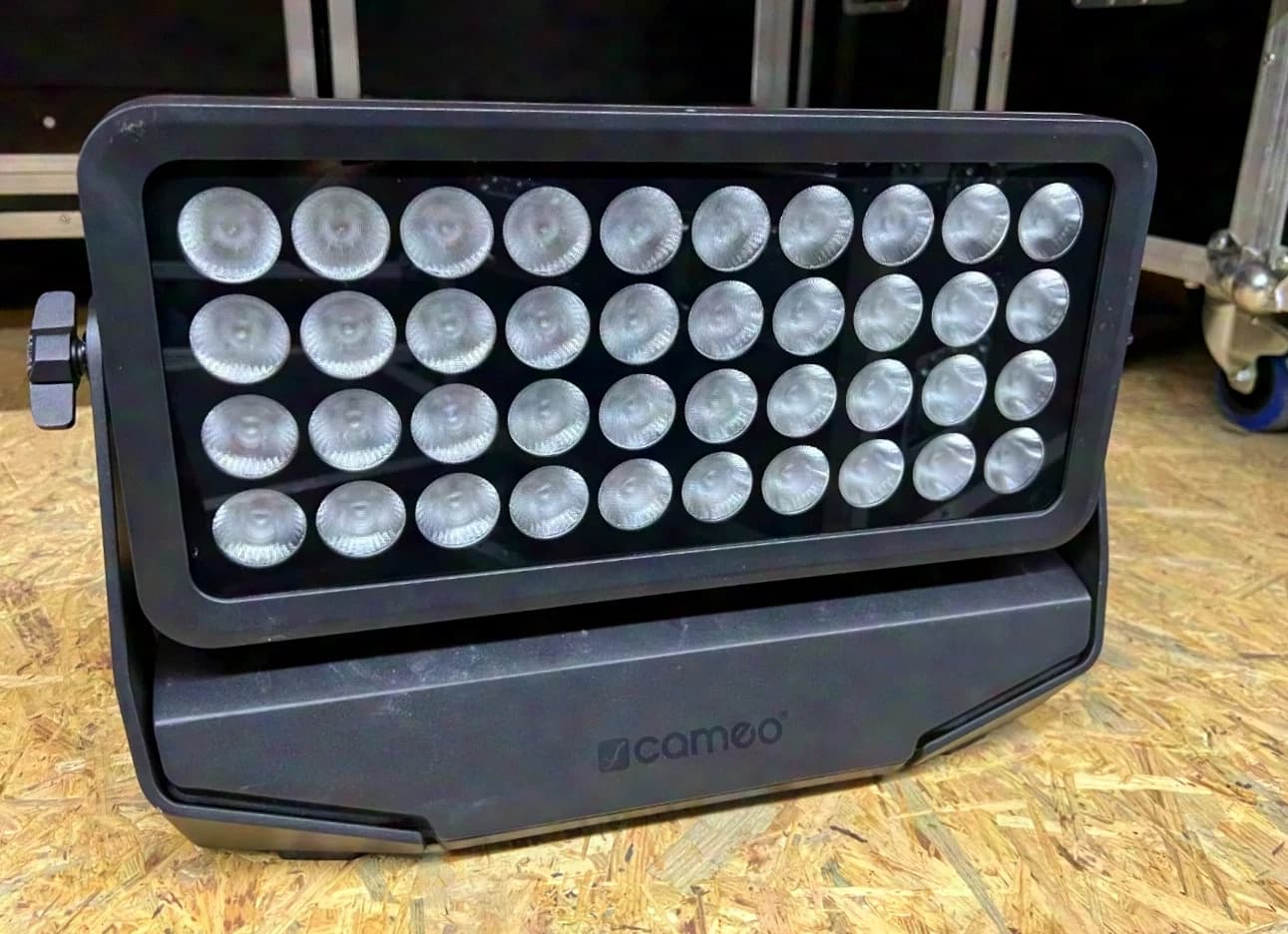 Cameo Zenit W600 Outdoor LED Set mit Case+Zubehör
