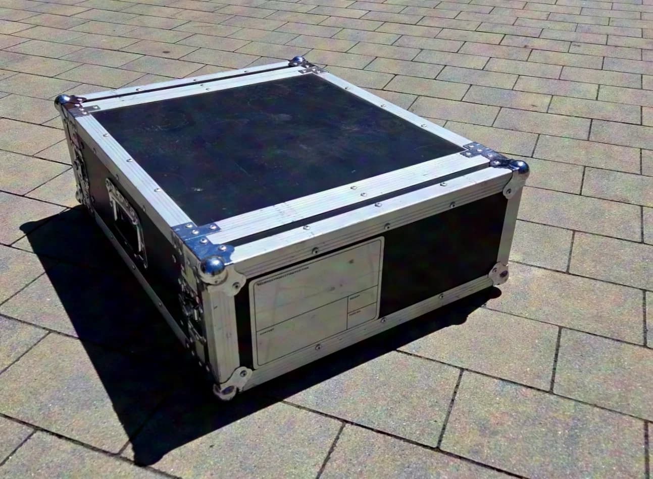 Case-Rack 19" Double Door 4HE
