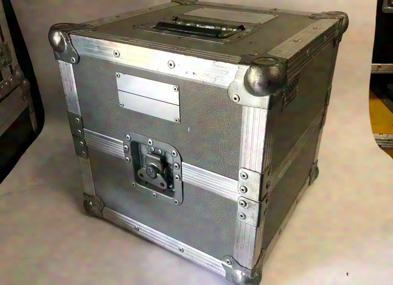 Case für Videoprojektor Objektiv Optik in grau 27x27x24cm