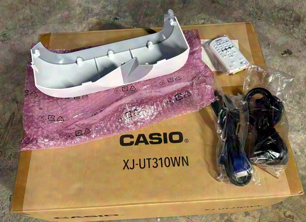 Casio XJ-UT310WN