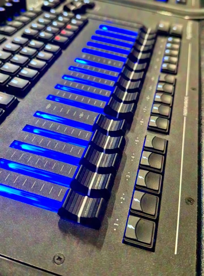 ChamSys ChamSys MagicQ MQ500M Stadium Console + ChamSys MagicQ MQ500M Stadium Wing