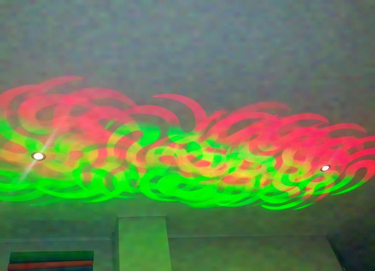 Chauvet 2 x Intimidator vollständig funktionsfähig, 2 x Showtec Phantom 50 mit Fehlern