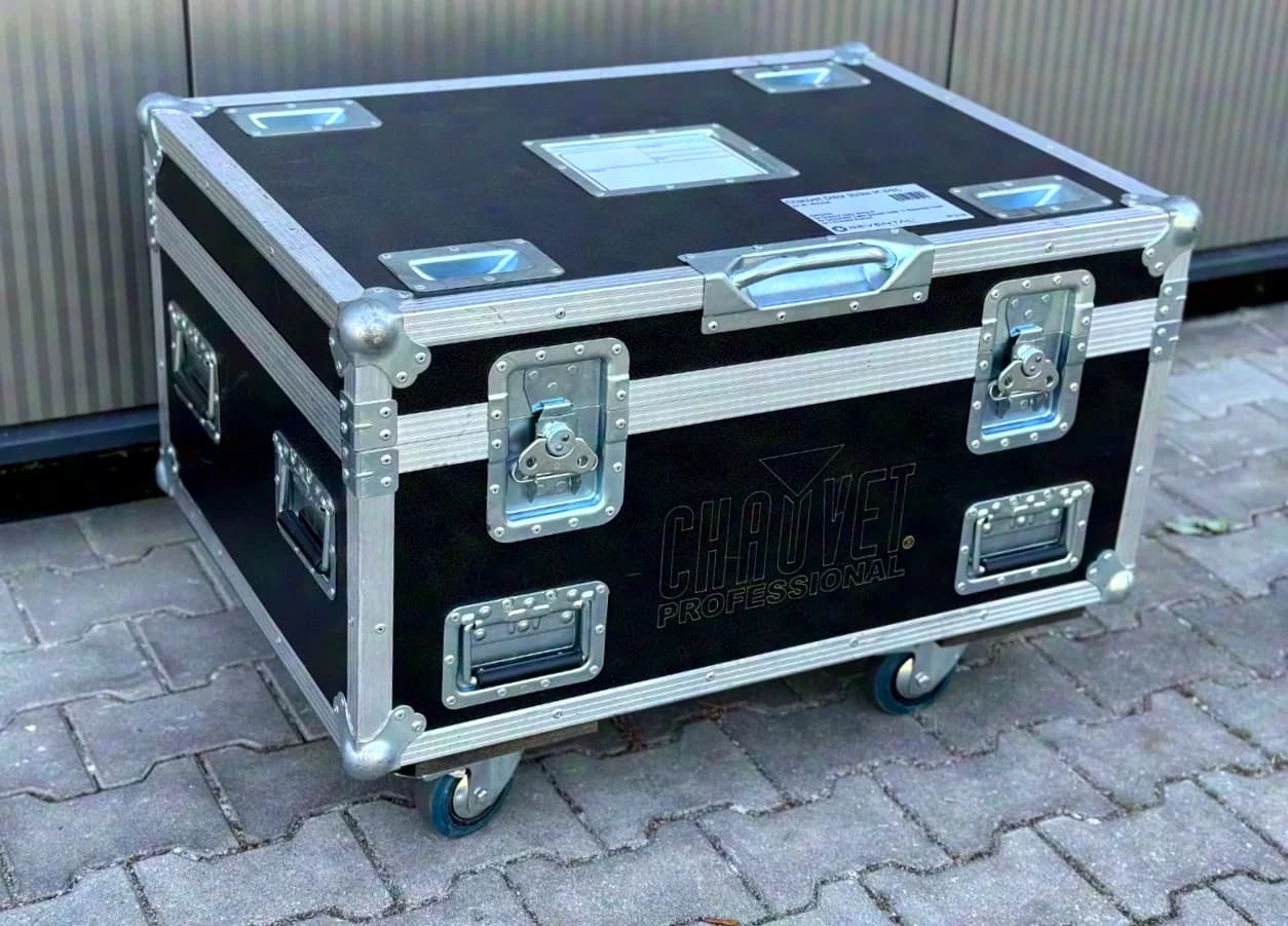 Chauvet Color Strike M IP65 inkl. 4er Case ( JDC )