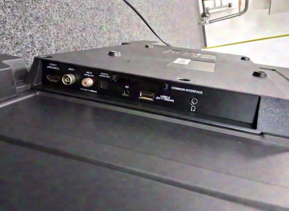 ChiQ LED TV U43H7A
