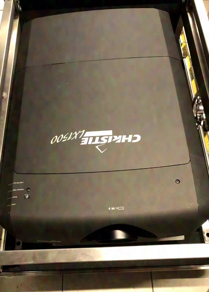 Christie LX1500 Projektor 15000 Ansi Lumen
