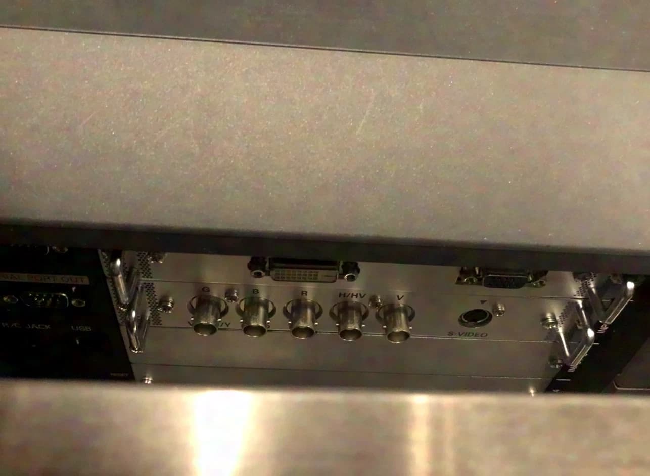 Christie LX1500 Projektor 15000 Ansi Lumen