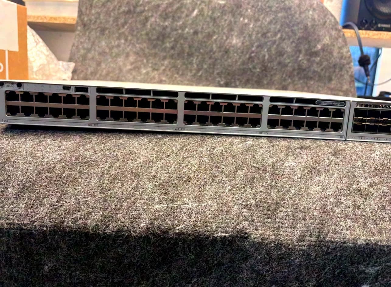 Cisco Catalyst C9300-48P-E