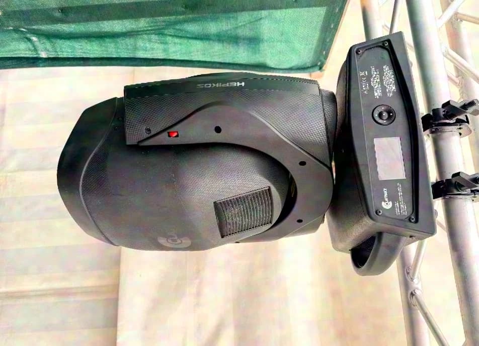 Clay Paky Hepikos Hybrid Moving Head, Sirius HRI 440W H, 5°-40° incl. Case