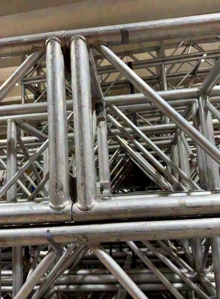 Contac GS Bühnendächer, MT Truss, TT Truss Groundsupport Schwerlasttraverse