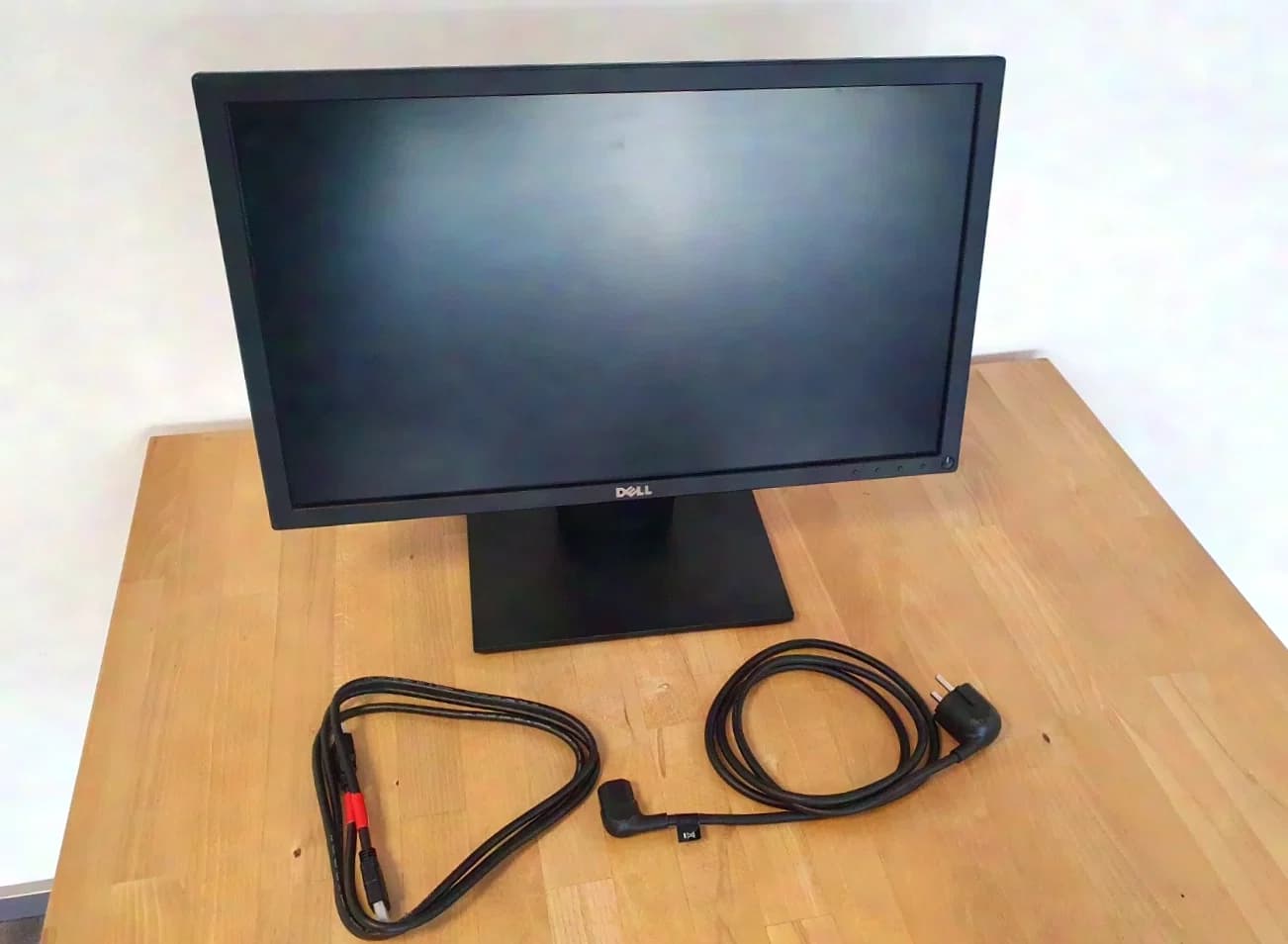 DELL E2216H Monitor "folgende Nr. immer angeben: 244*"