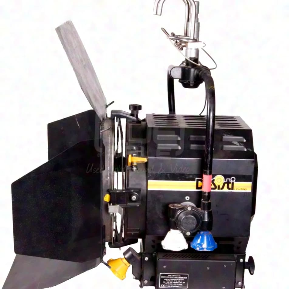 DeSisti LEDonardo 2KW Fresnel LED, stangenbedient