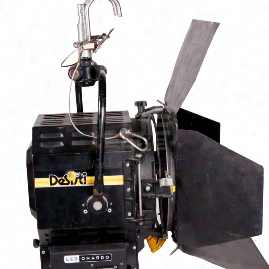 DeSisti LEDonardo 2KW Fresnel LED, stangenbedient