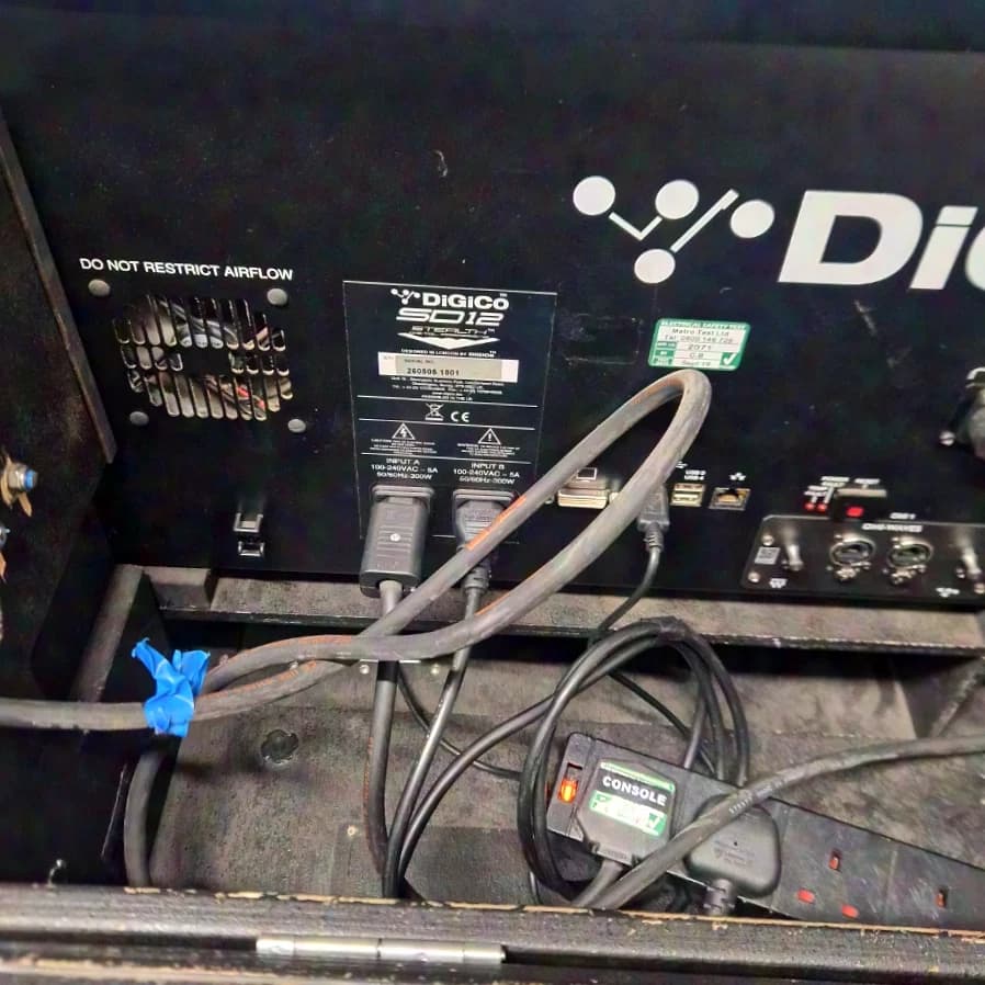 DiGiCo SD12 96 Steuereinheit