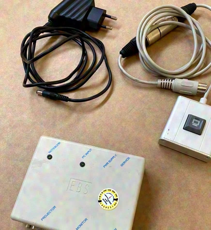 EBS Euchner aktiver VGA-Switch-Umschalter 2x2/ Remote-Taster #2