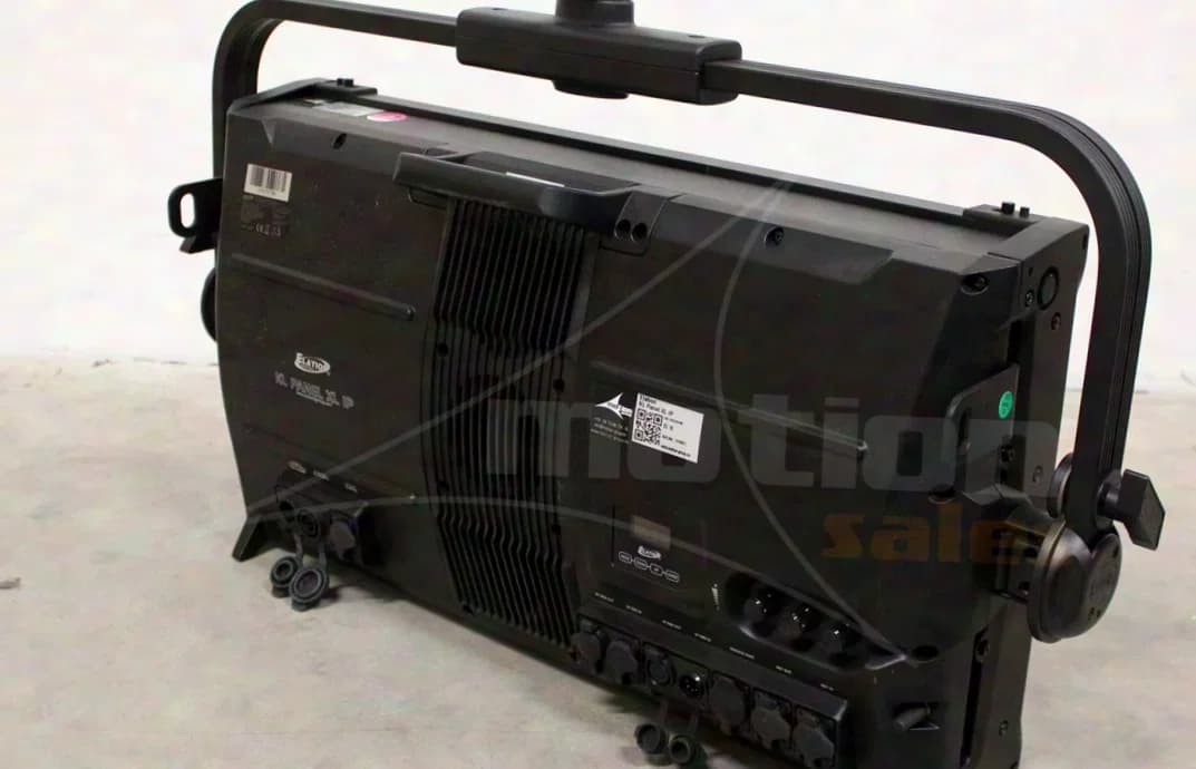 ELATION KL Panel XL IP (2er-Set im Case)