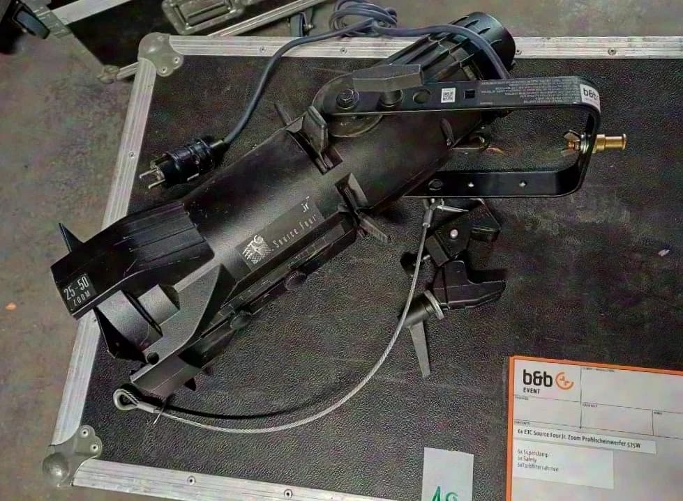 ETC ETC S4 Junior Zoom Profilscheinwerfer 575W, 25°-50°