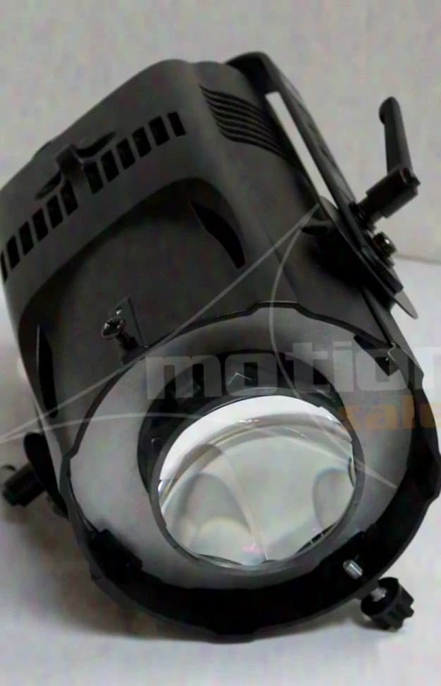 ETC SF LED Serie 3 LUSTR X8 Basis