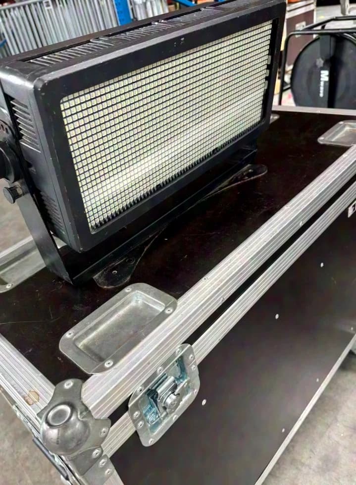 EUROLITE Multiflood Pro IP SMD RGBW Strobe/Wash