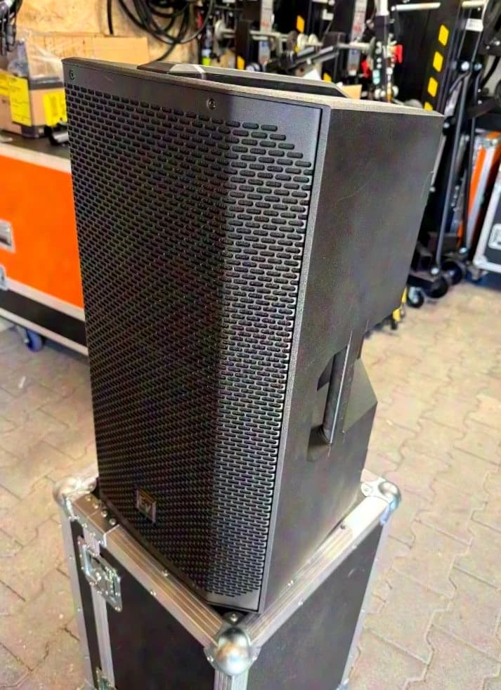 EV Everse 12 Akku Lautsprecher DEMO