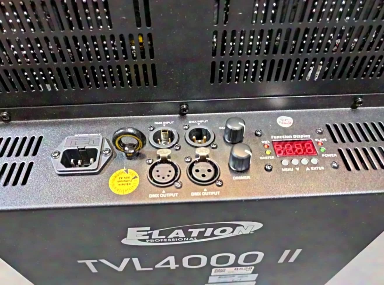 Elation LED Flächenleuchte TVL 4000 II MK2