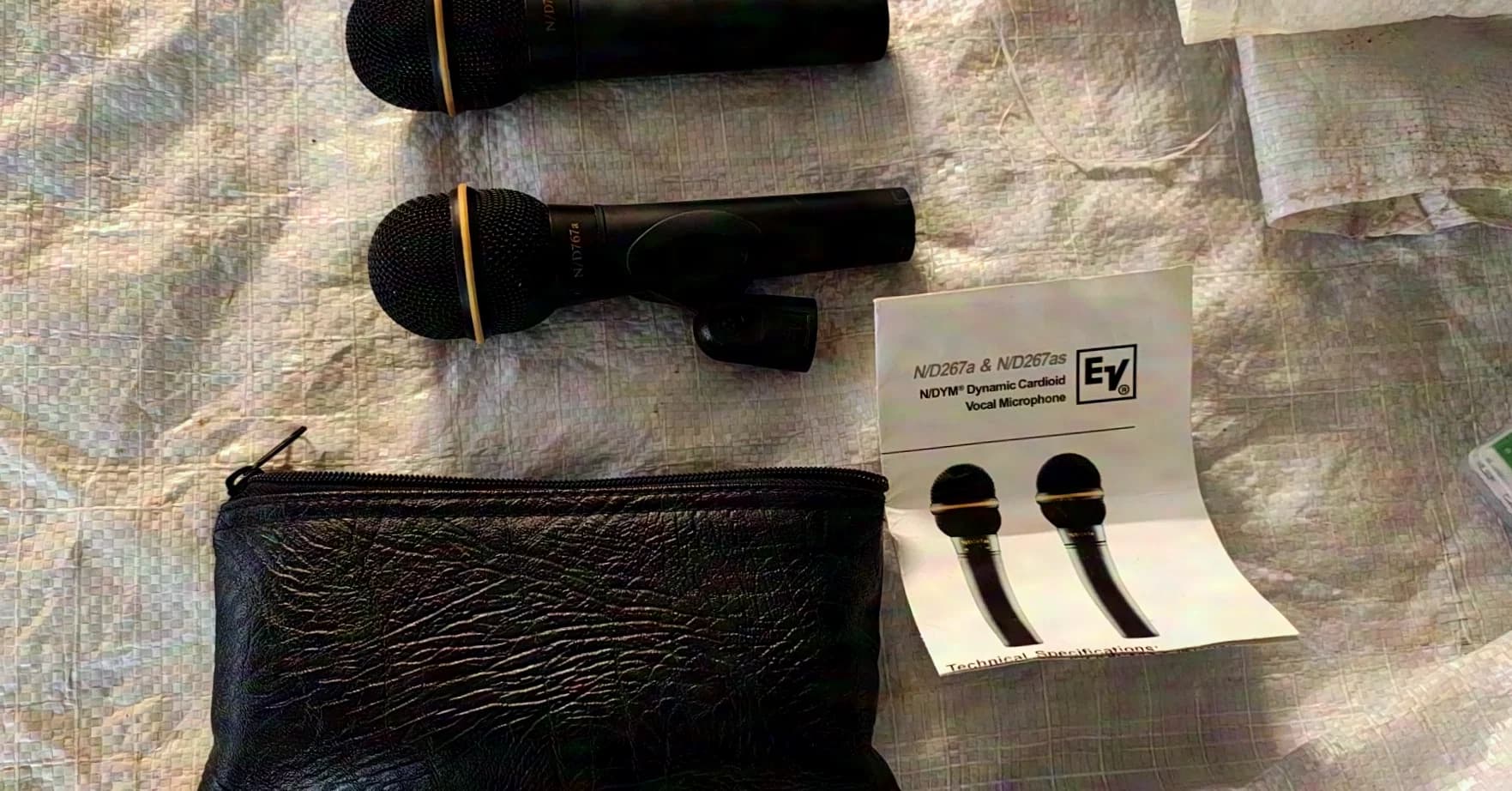 Electro Voice 2x N/D 767B dynamisches Mikrofon + 1x Halter +Tasche