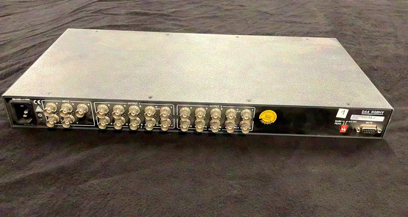 Extron DA 4 RGBHV 4-Fach Verteilerverstärker DA RGB/YUV Serie