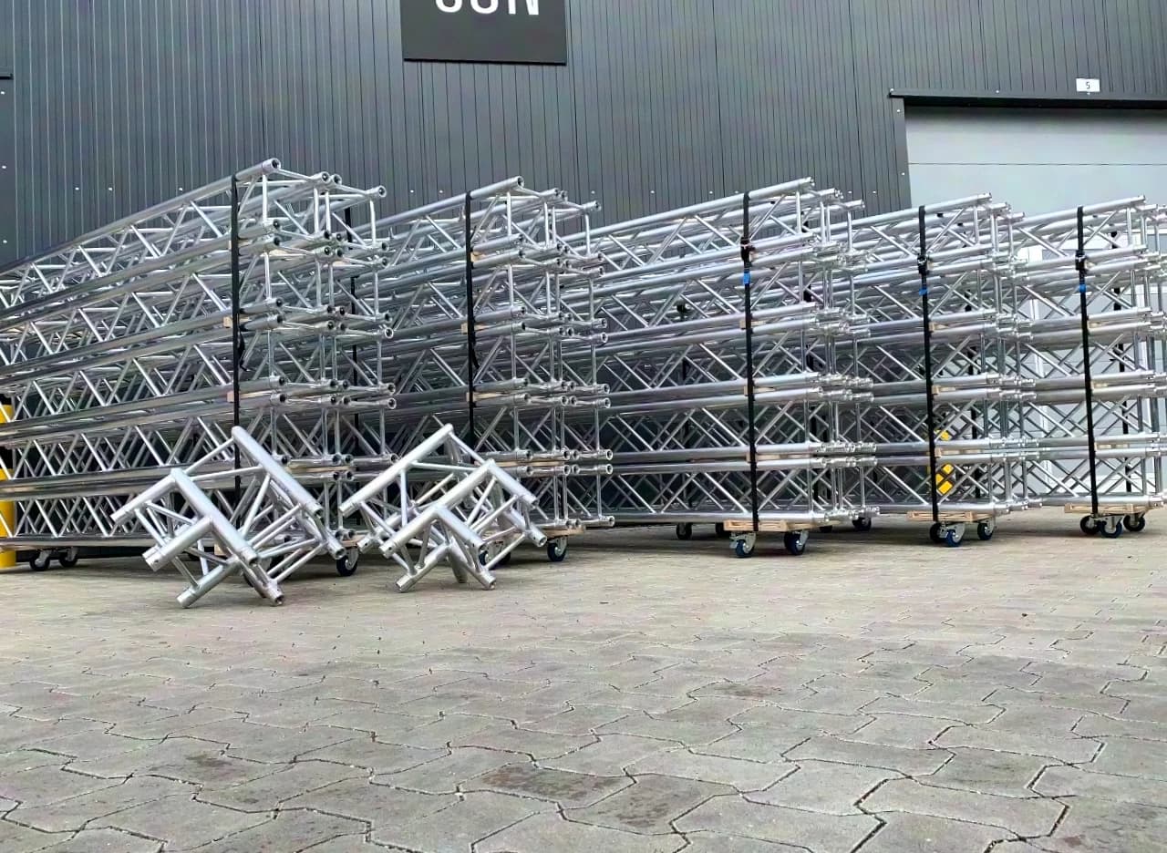 F34 Traversen Truss Set