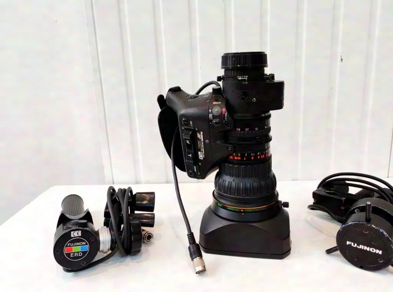 FUJINON HA18x7.6 BERD +ZOOM/FOCUS REMOTES