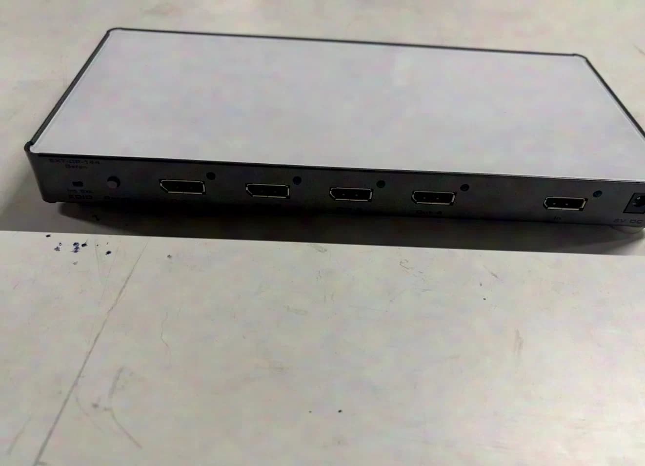 Gefen EXT-DP-144 Displayport-Verteiler 1:4