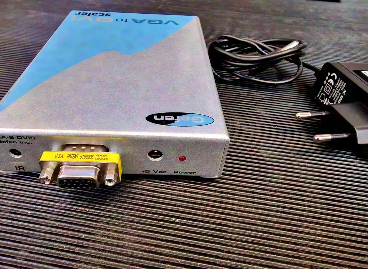 Gefen VGA to DVI scaler